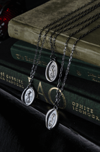 Cargar imagen en el visor de la galería, Medalla Chnoubis / Demiurgo ✷𓃬𓆙☾