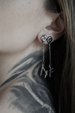 Cargar imagen en el visor de la galería, Solitario Runa - Primera Rama ᚠᚢᚦᚨᚱᚲᚷᚹ