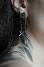 Cargar imagen en el visor de la galería, Solitario Runa - Primera Rama ᚠᚢᚦᚨᚱᚲᚷᚹ
