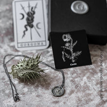 Cargar imagen en el visor de la galería, Medalla Cardo 𓆸
